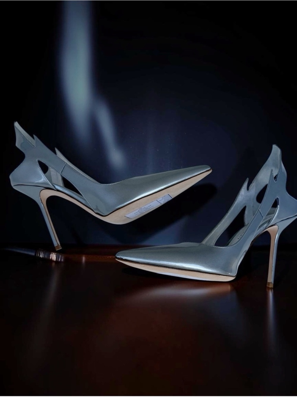 ✨Exclusive✨Tamara Mellon FW23 Glare Lightning Bolt Metallic Silver Sample Sz 40 - Picture 13 of 13